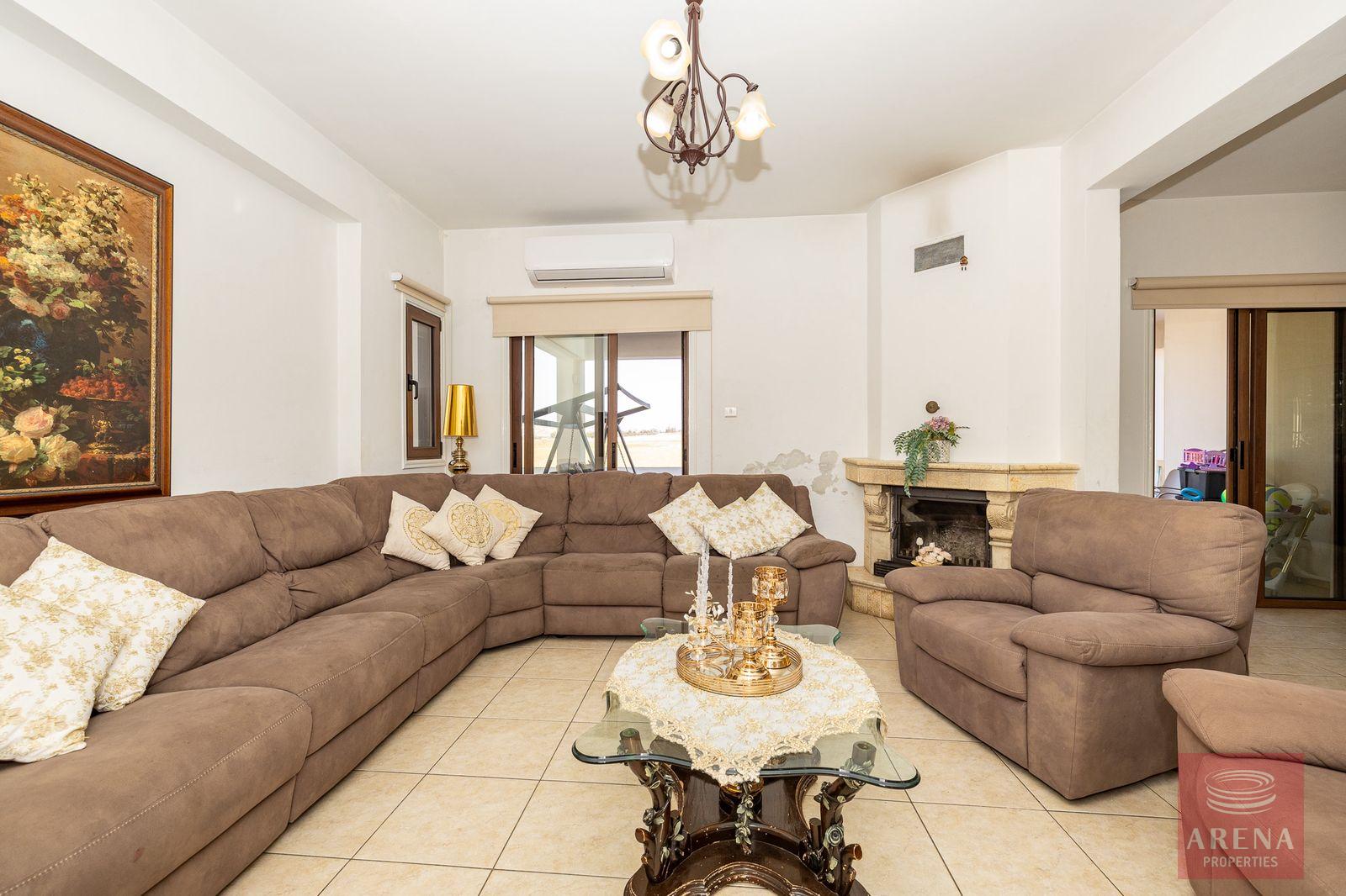 17-5-bed-villa-kiti-10152-5