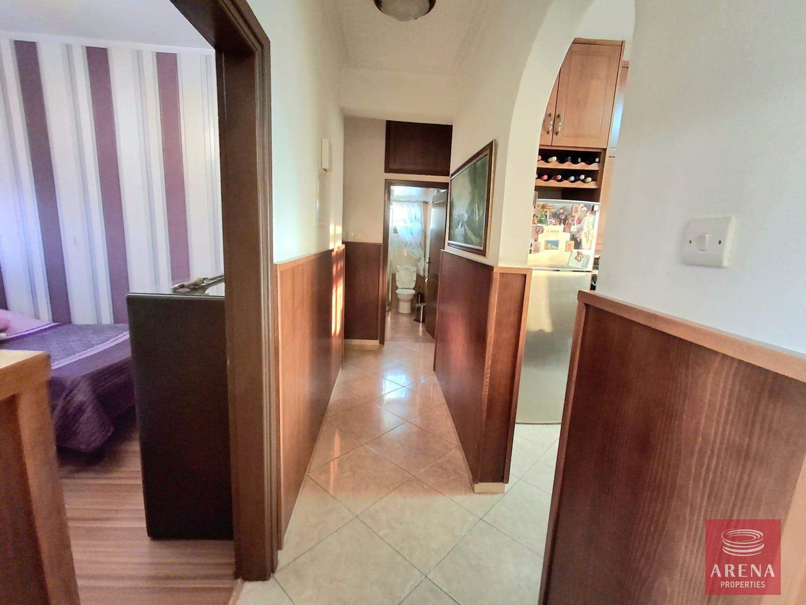 17-APT-IN-LARNACA-9173