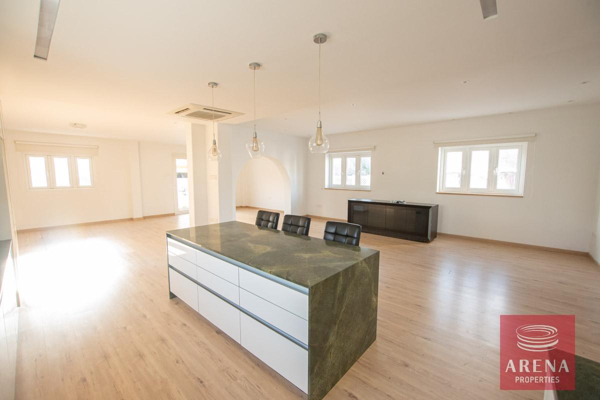 17-HOUSE-FOR-SALE-paralimni-4252-2