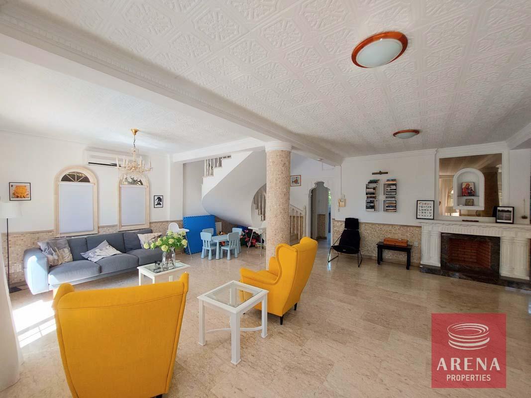 17-VILLA-IN-AYIA-NAPA-6501