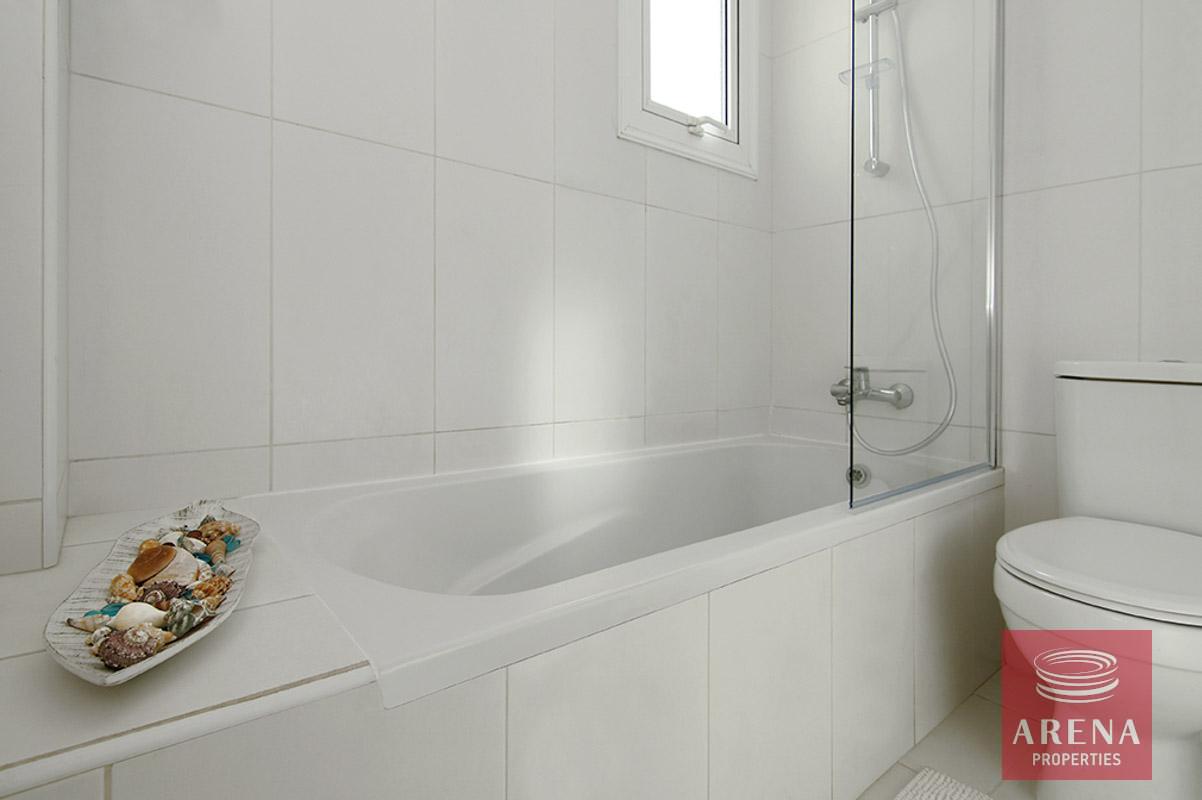 17-Villa-resale-pernera-6275-1