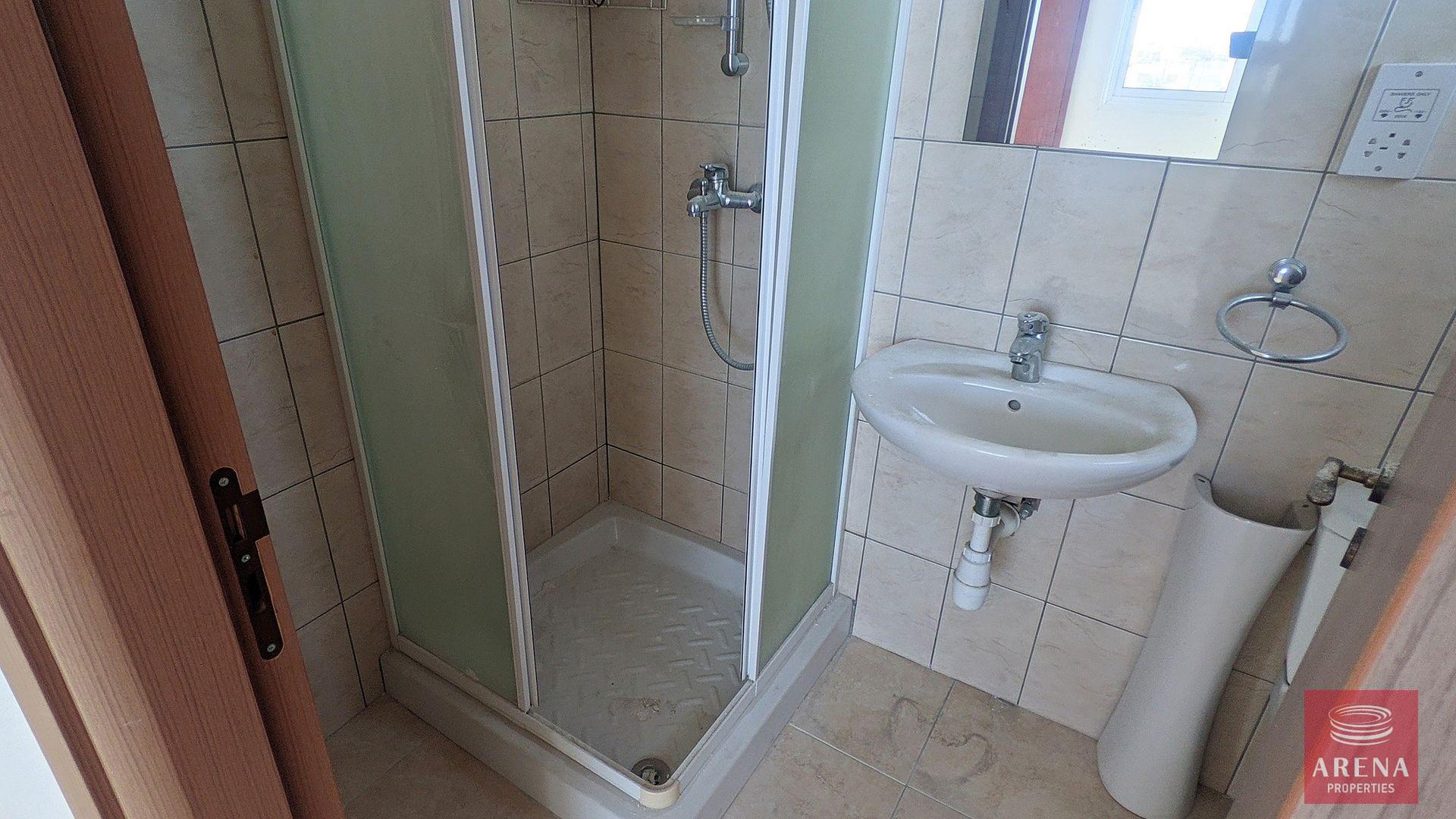 17-building-in-kiti-8178