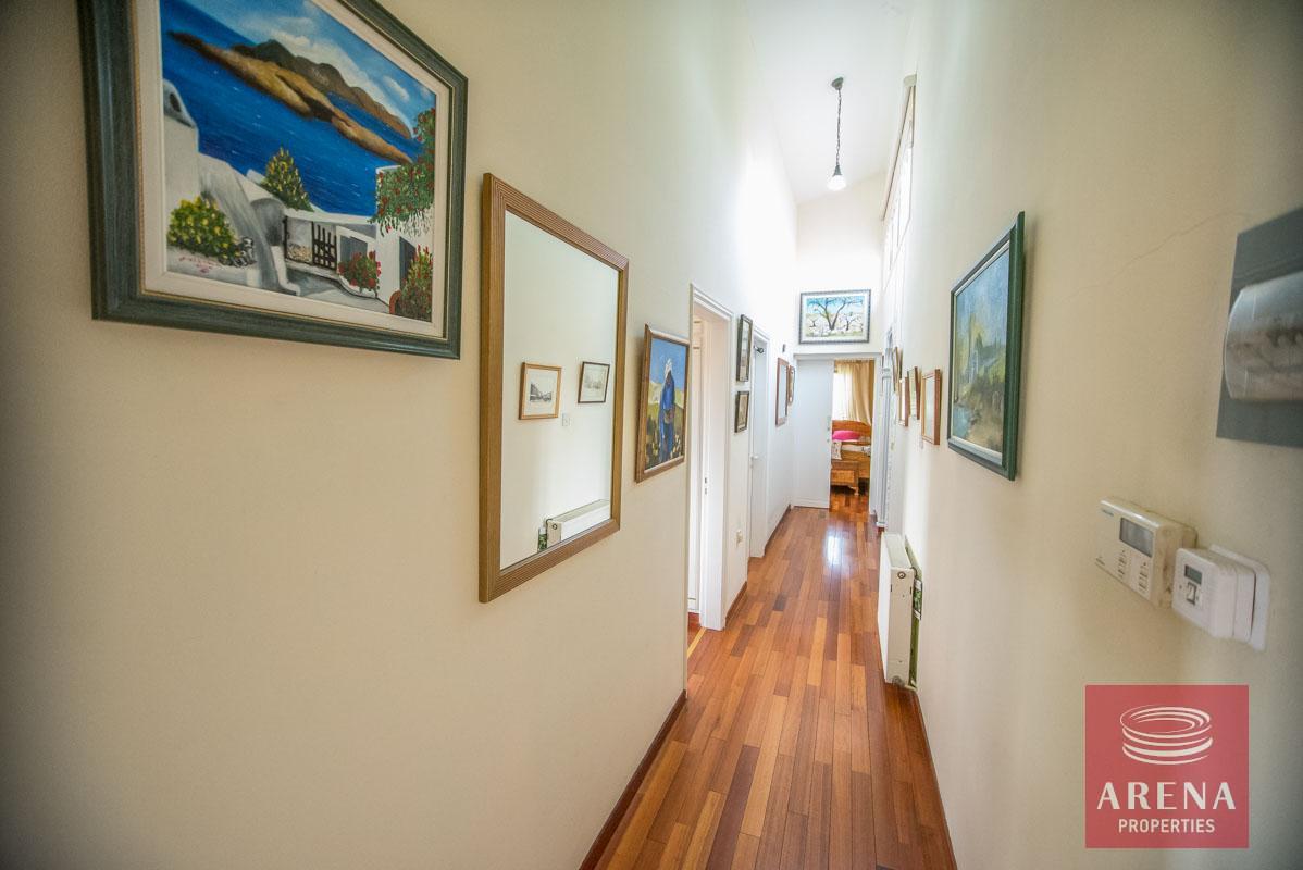 17-house-for-sale-in-achna-hallway-1