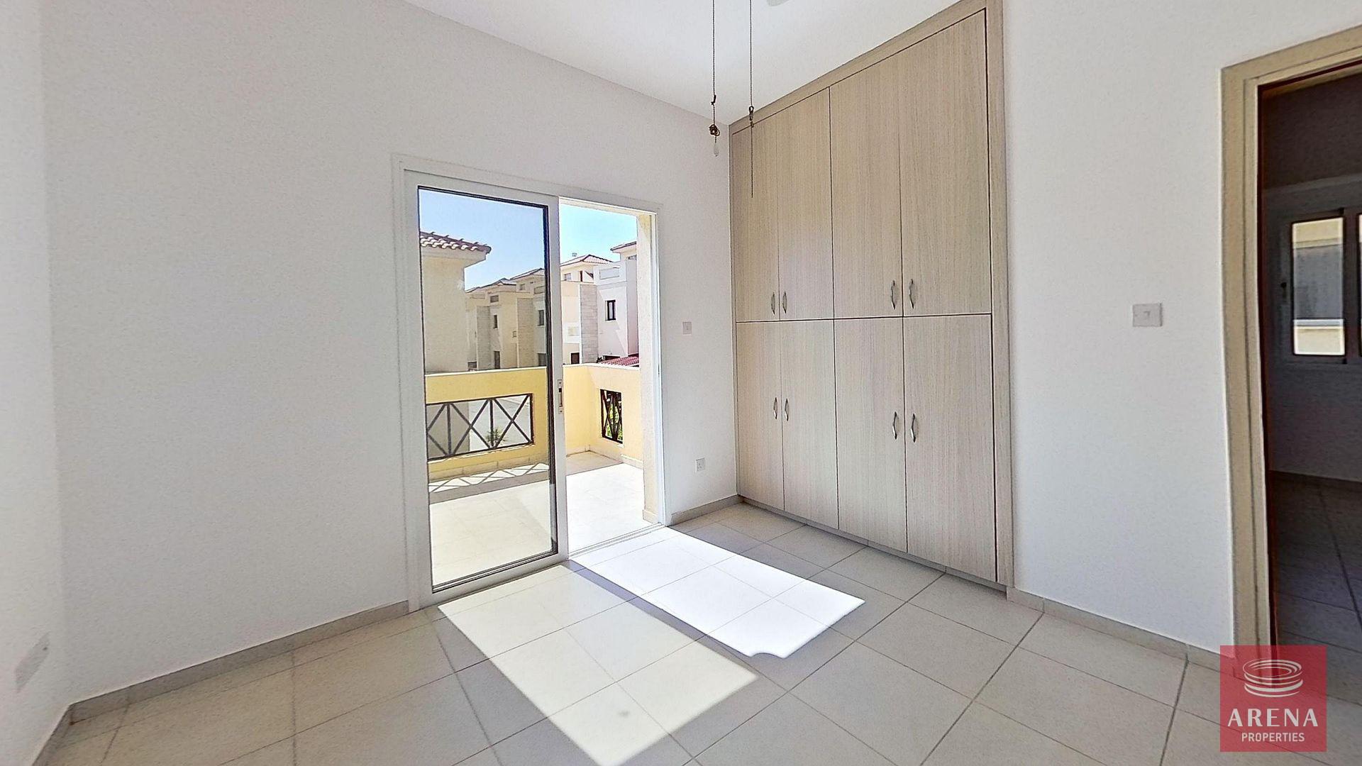 17-house-in-ormidia-8386