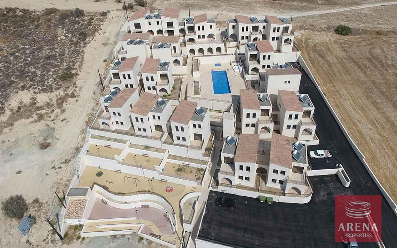 17-townhouse-in-Alaminos-6066-1