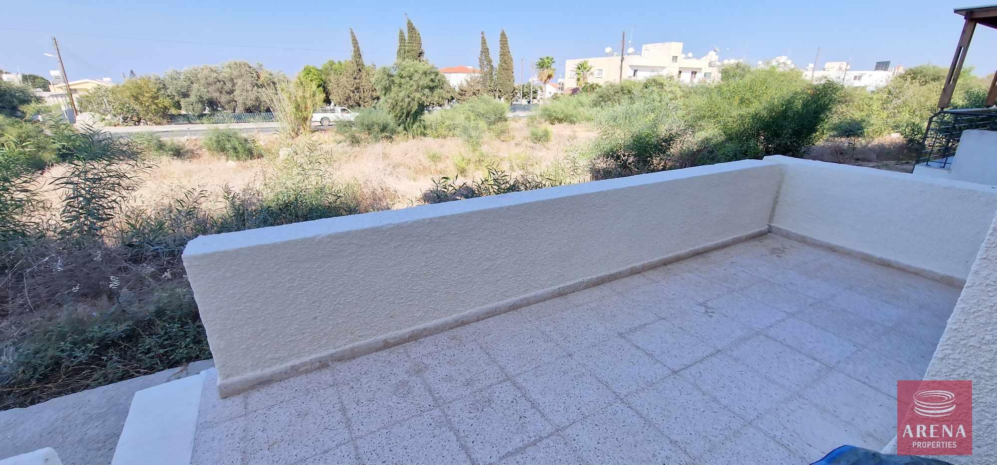 18-2-BED-APT-PARALIMNI-7348-1