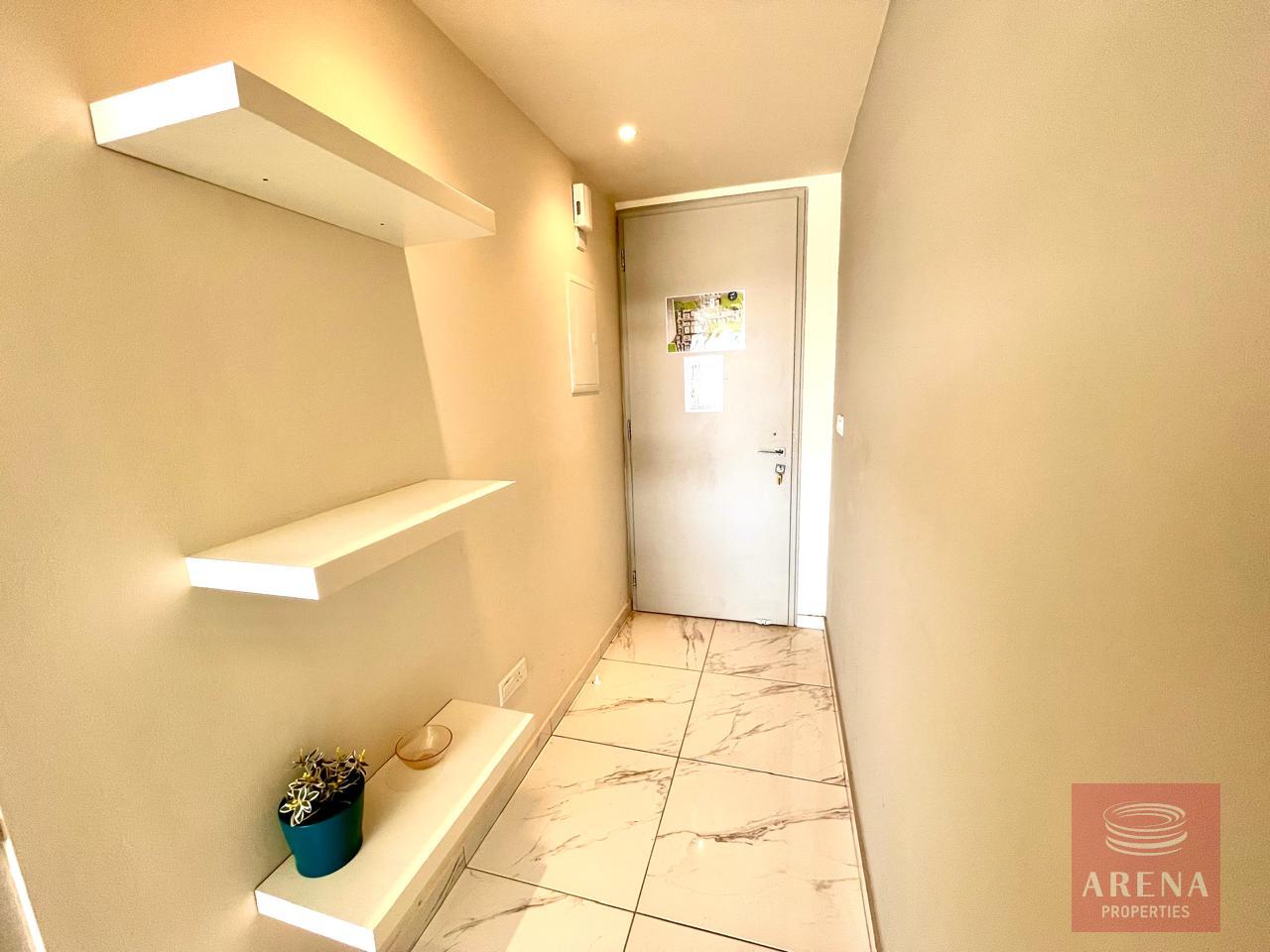 18-2-BED-APT-kapparis-9347-3