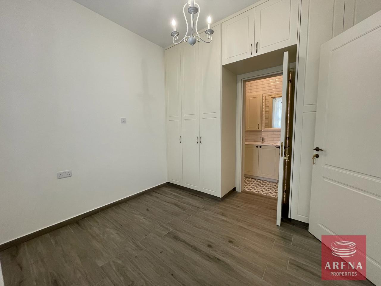 18-2-BED-DUPLEX-7772