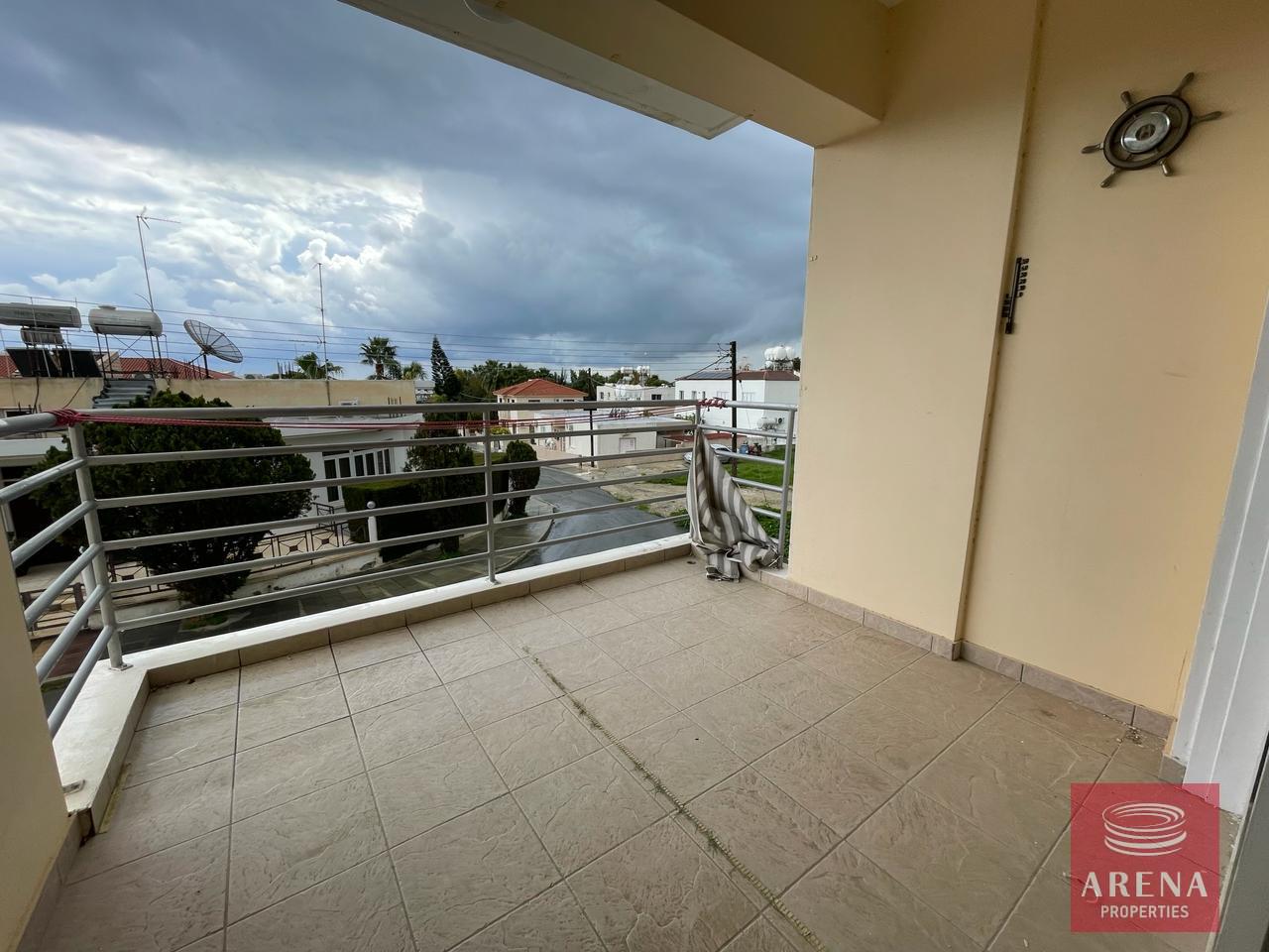 18-2-bed-apt0in-oroklini-7749