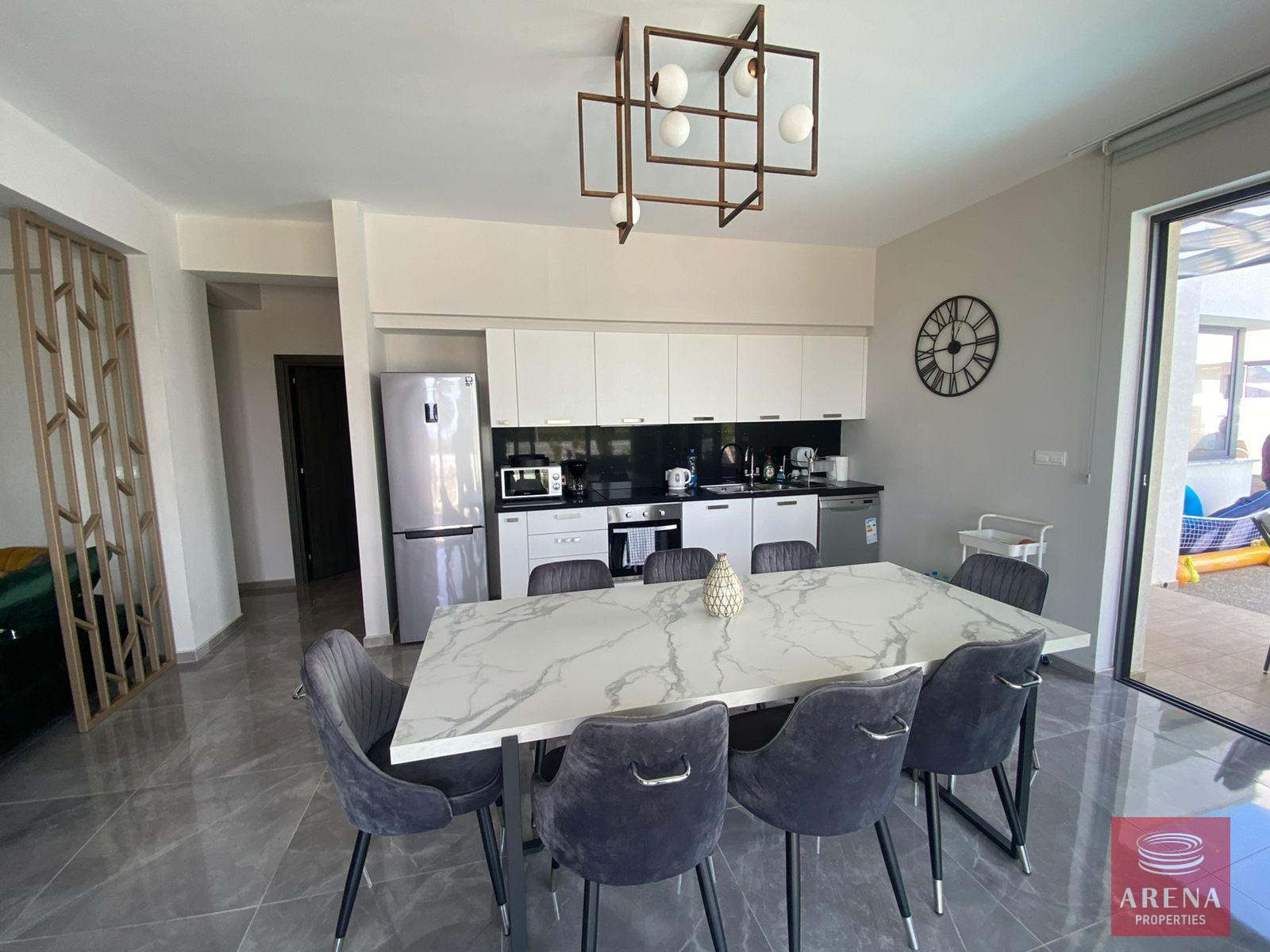 18-3-BED-BUNGALOW-IN-PERNERA-6211