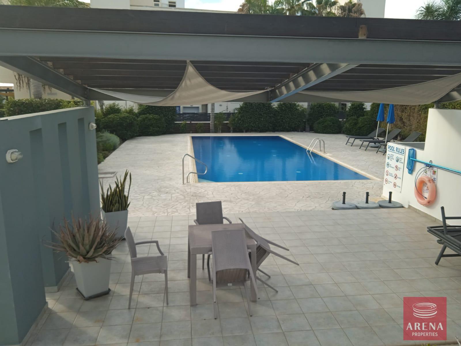 18-3-BED-GF-APT-8832