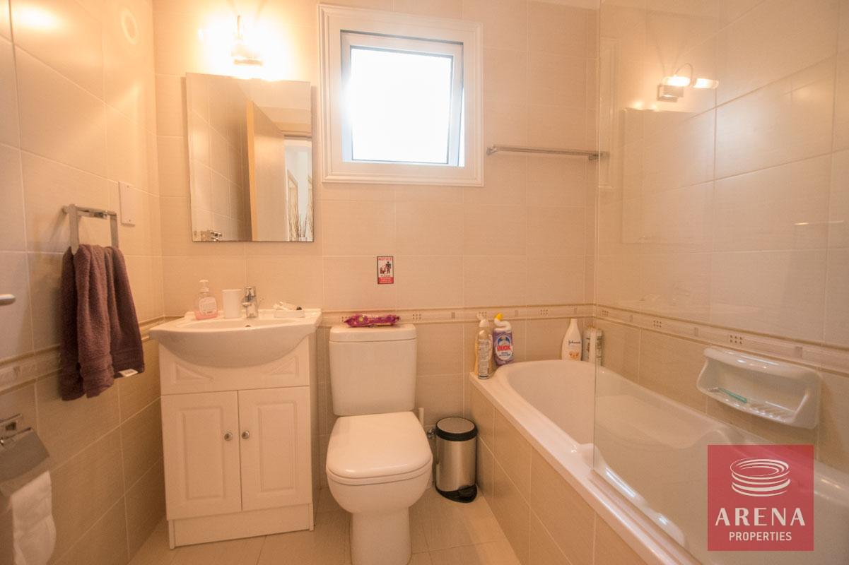 18-3-bed-villa-for-sale-in-kapparis-5882-1