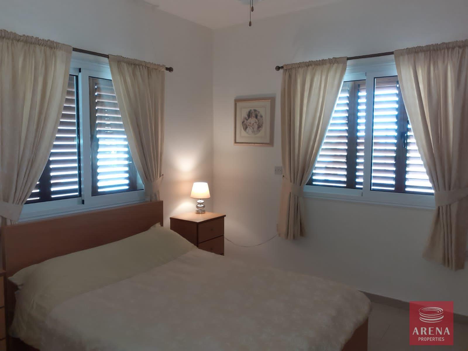 18-3-bed-villa-for-sale-in-paralimni-7454