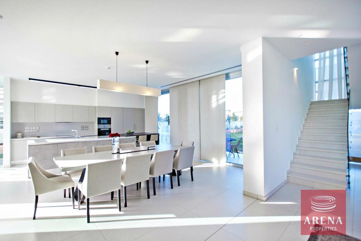 18-4-BED-VILLA-FOR-SALE-IN-AYIA-NAPA-7051-2