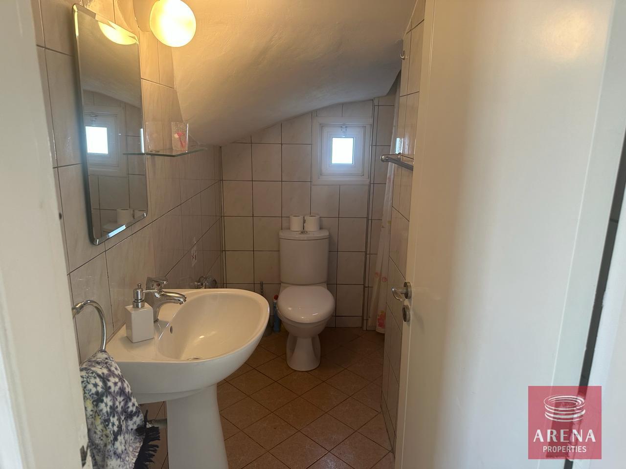 18-4-BED-VILLA-PARALIMNI-7979-1