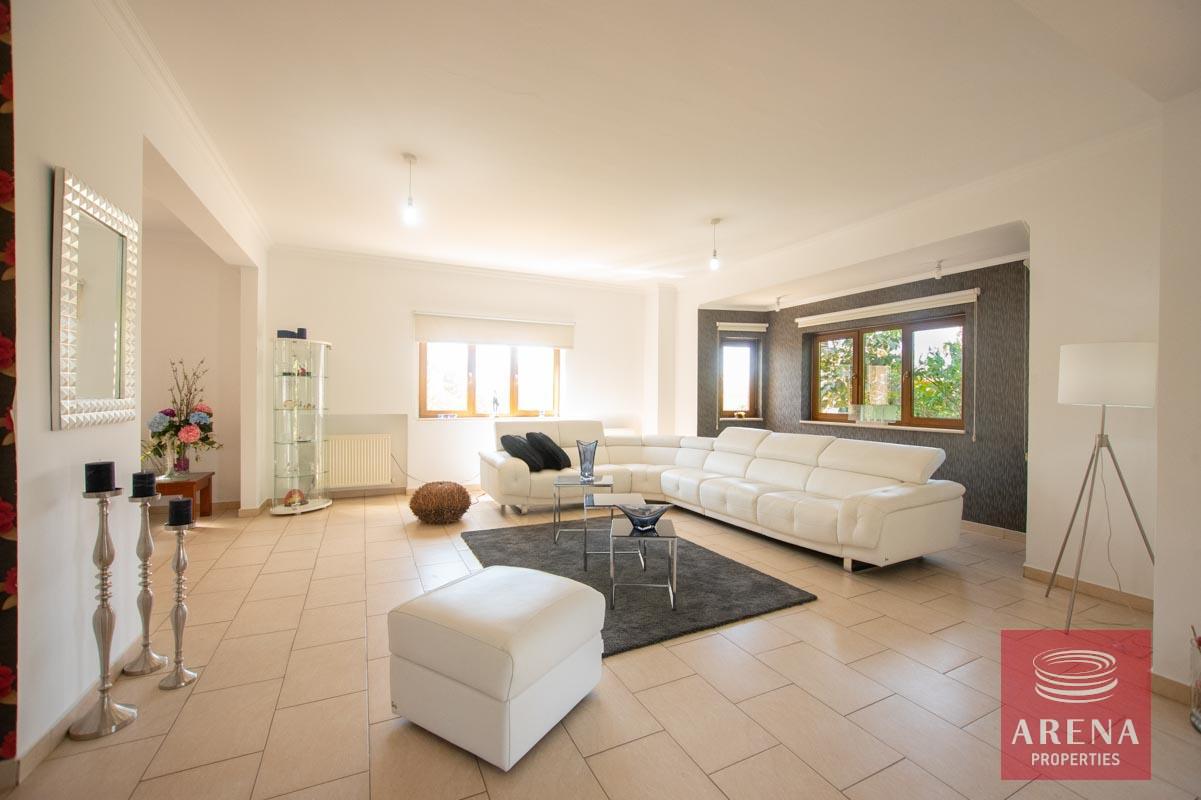 18-5-BED-villa-in-derynia-5777-5