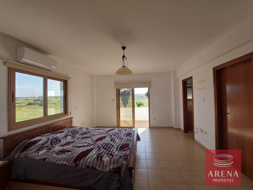 18-6-bed-villa-in-xylofagou-7278-1