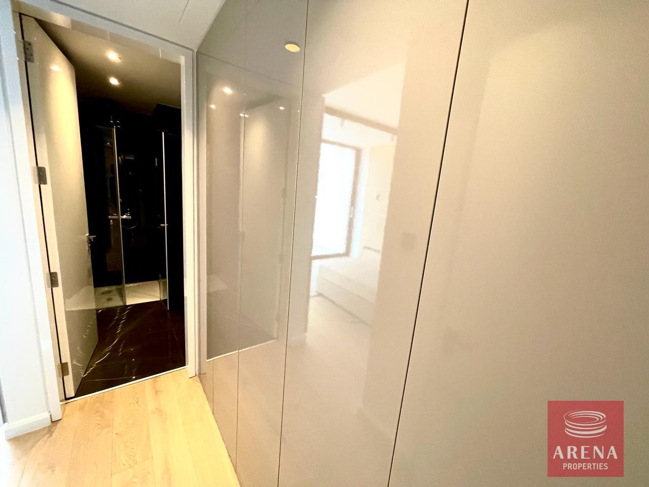 18-APT-LARNACA-4923-1