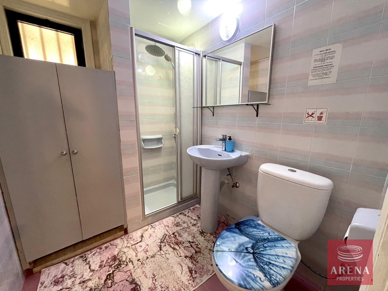 18-GF-APT-PROTARAS-9244