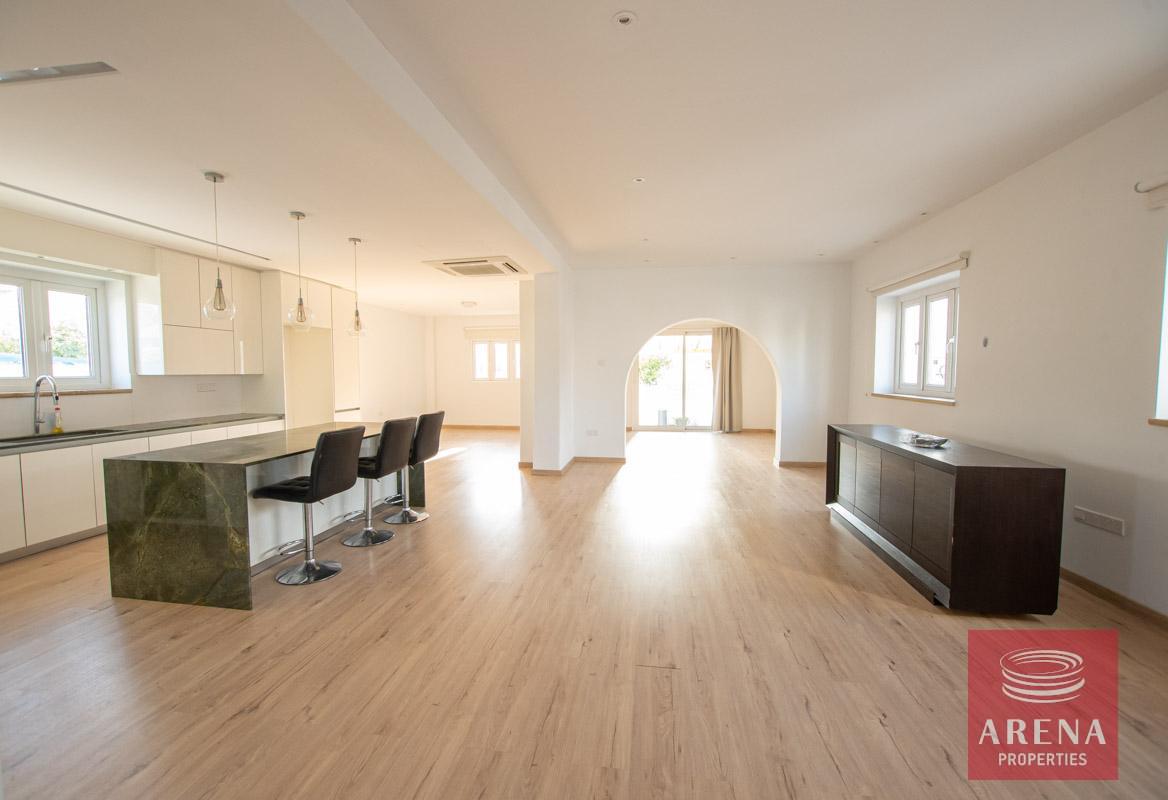 18-HOUSE-FOR-SALE-paralimni-4252-2