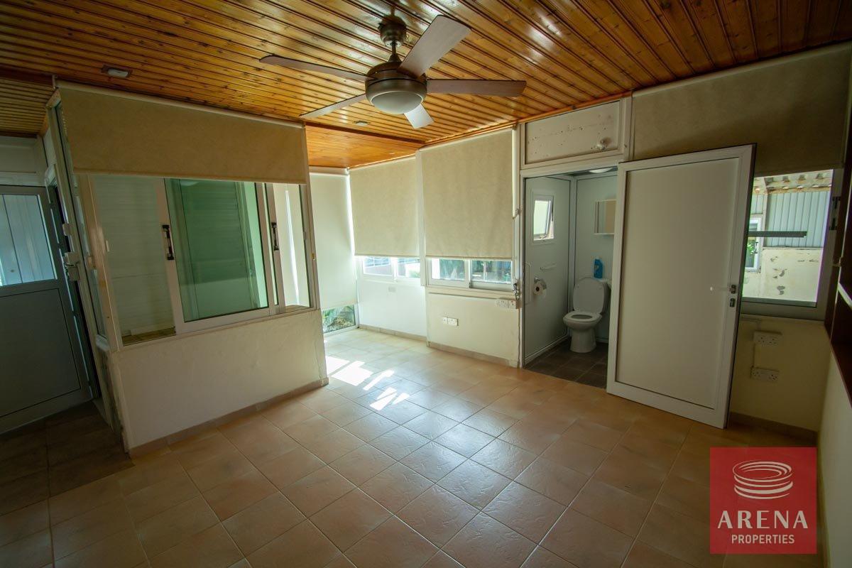 18-House-in-Paralimni-5409_0-1