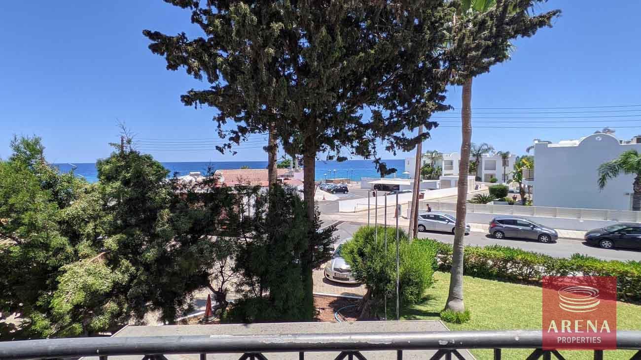 18-TOWNHOUSE-IN-PERNERA-8398