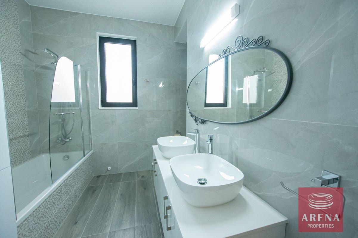 18-VILLA-FOR-RENT-LIVADIA-5473-3