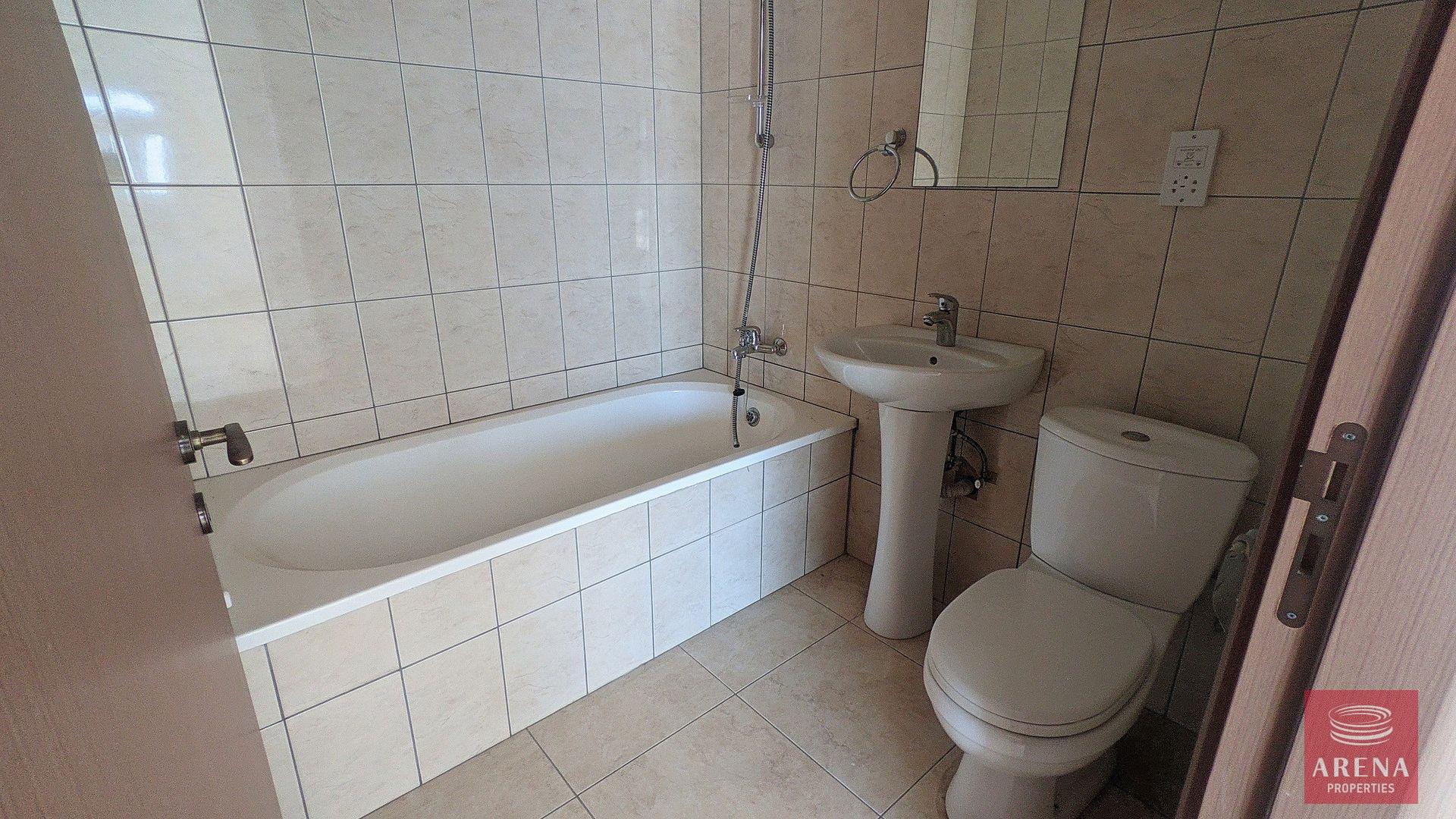 18-building-in-kiti-8178