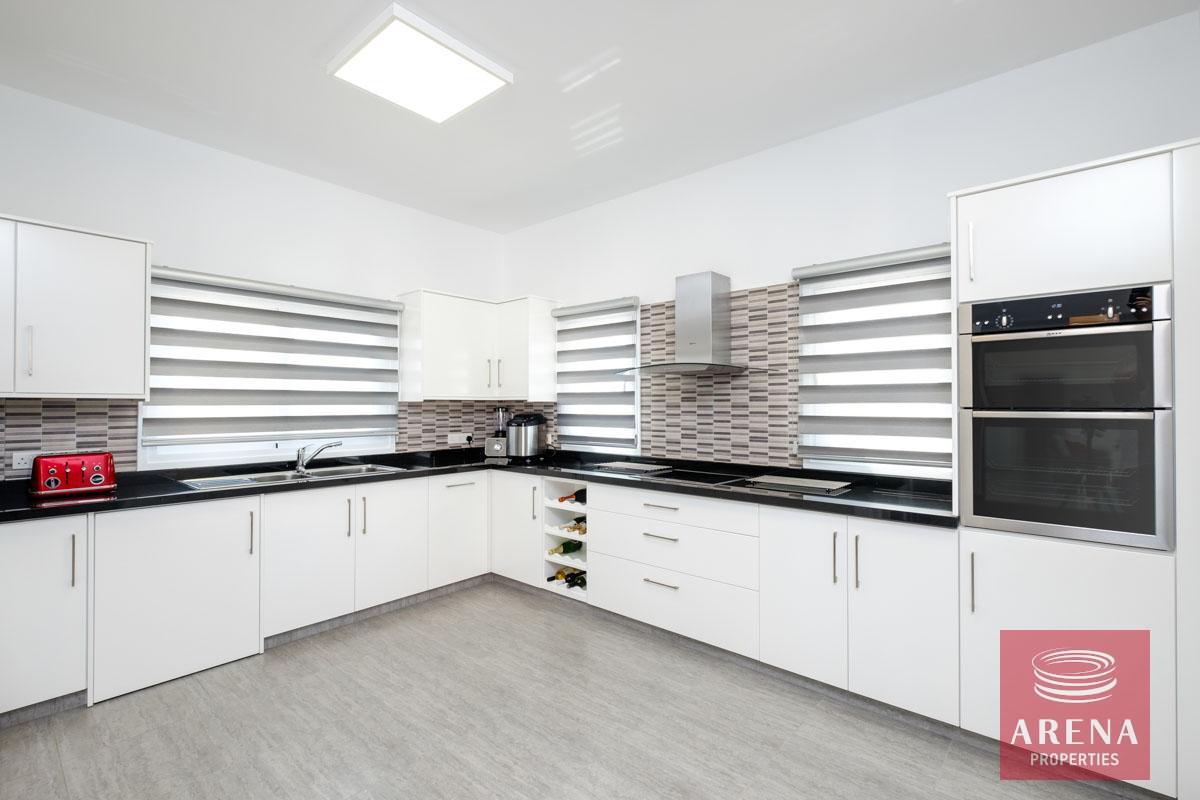 18-bungalow-vrysoulles-to-buy