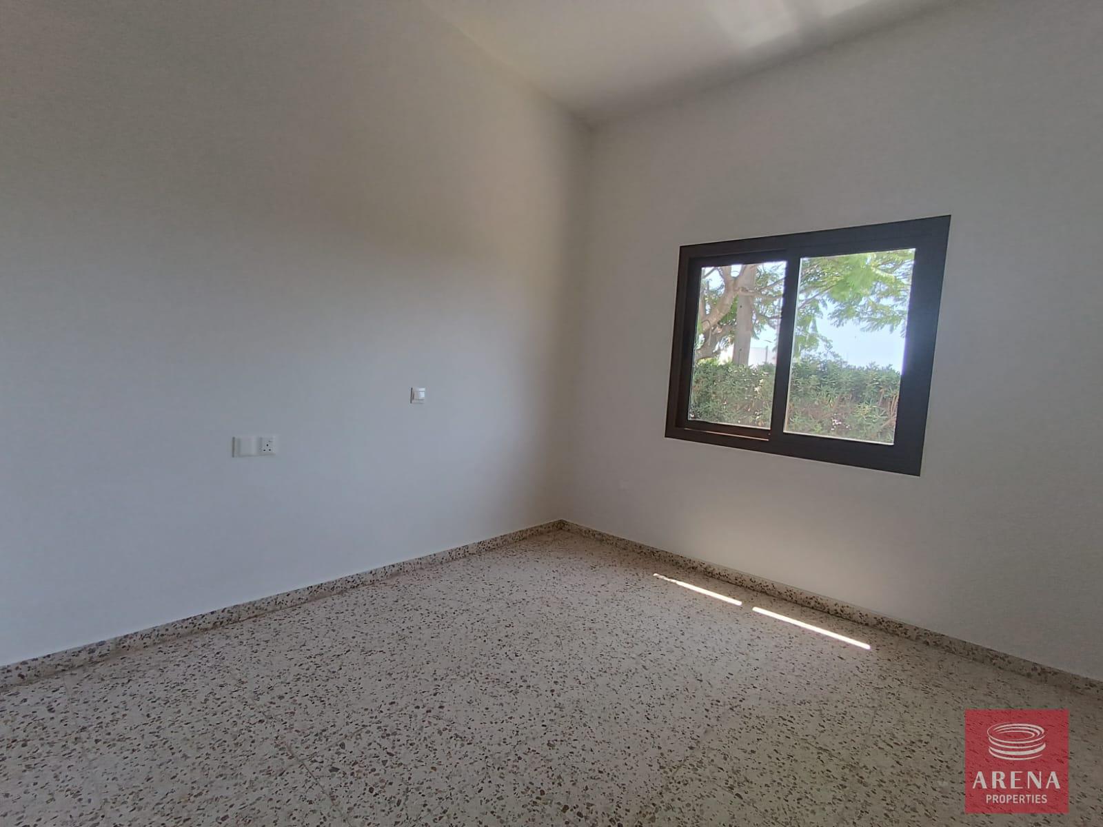 18-houses-in-pervolia-8297