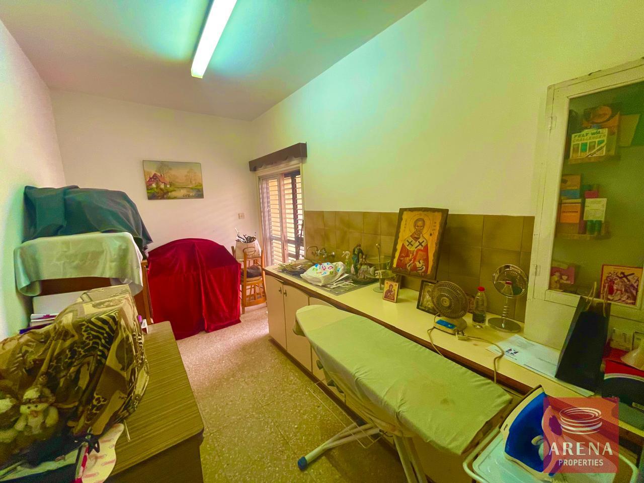 19-3-BED-TH-IN-SOTIROS-8141