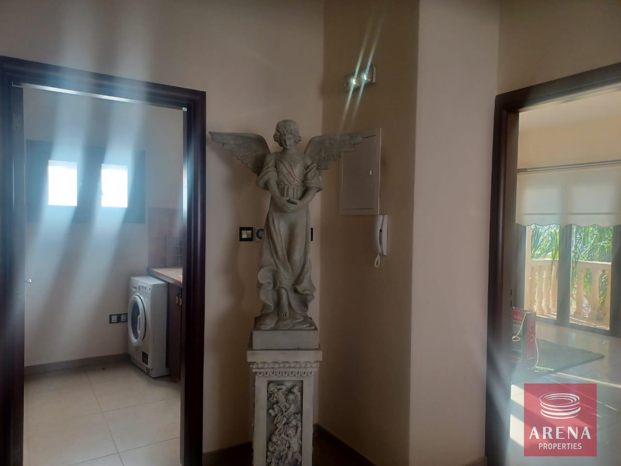 19-3-BED-VILLA-VRYSOULLES-9128