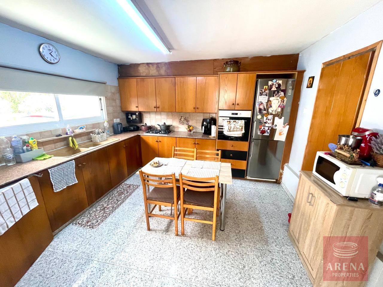 19-4-BED-VILLA-ARADIPPOU-9443