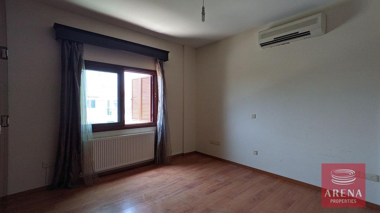 19-4-BED-VILLA-IN-OROKLINI-7481