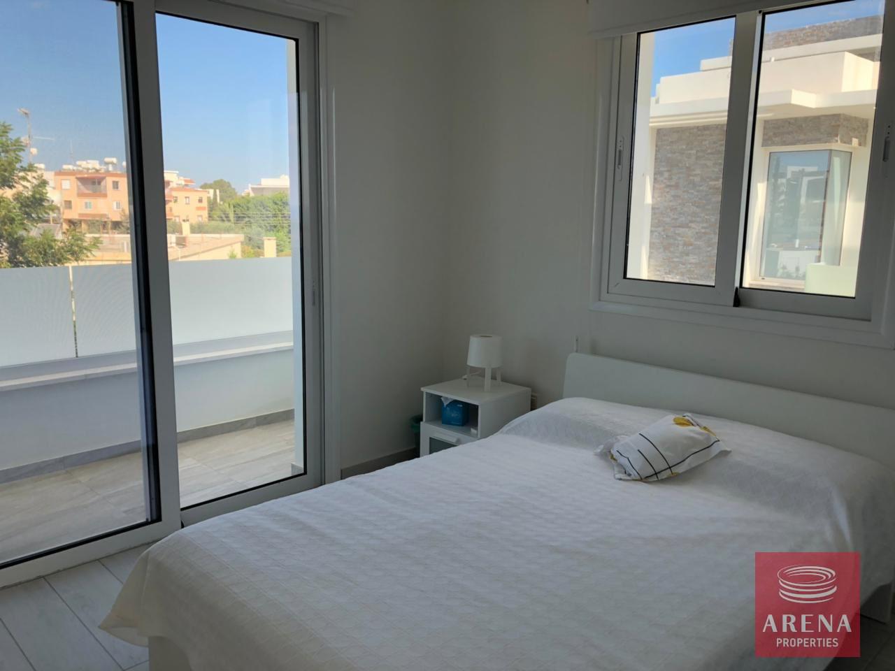 19-4-BED-VILLA-IN-PARALIMNI-7728-2