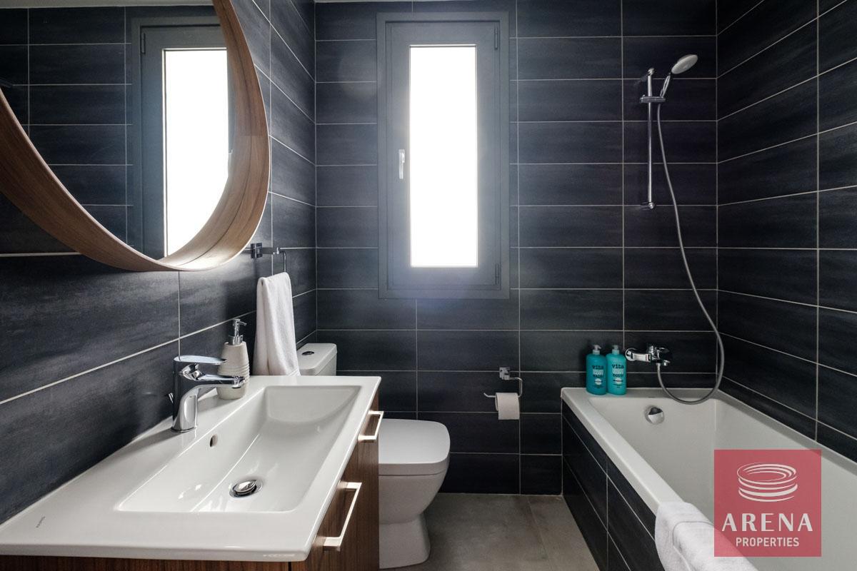 19-5-BED-VILLA-IN-DEKELIA-5641-1