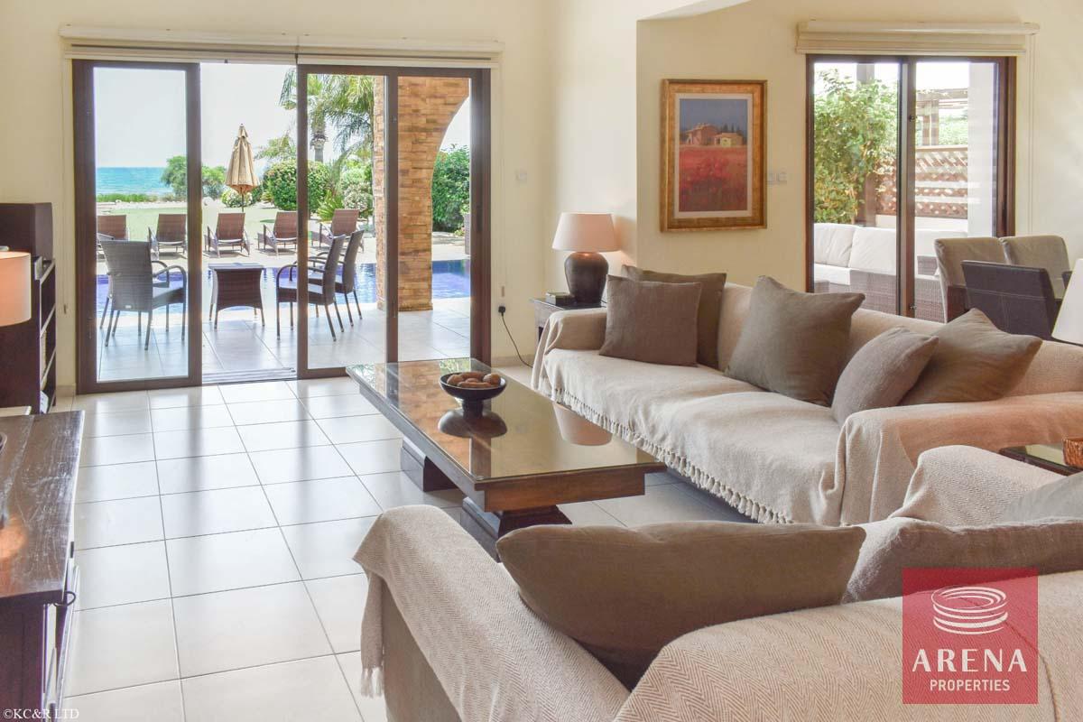 19-FRONT-LINE-VILLA-2