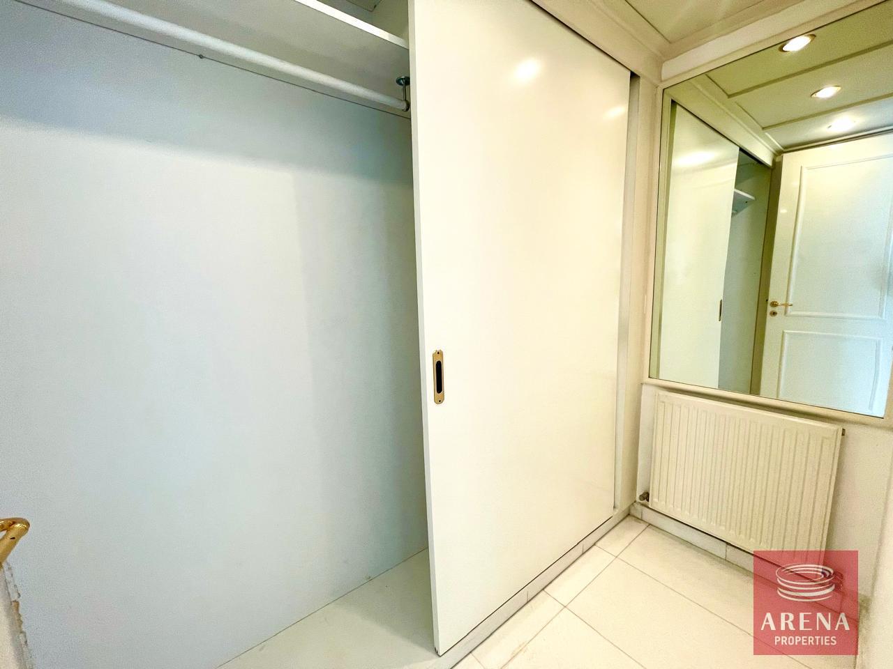 19-VILLA-IN-STROVOLOS-8730