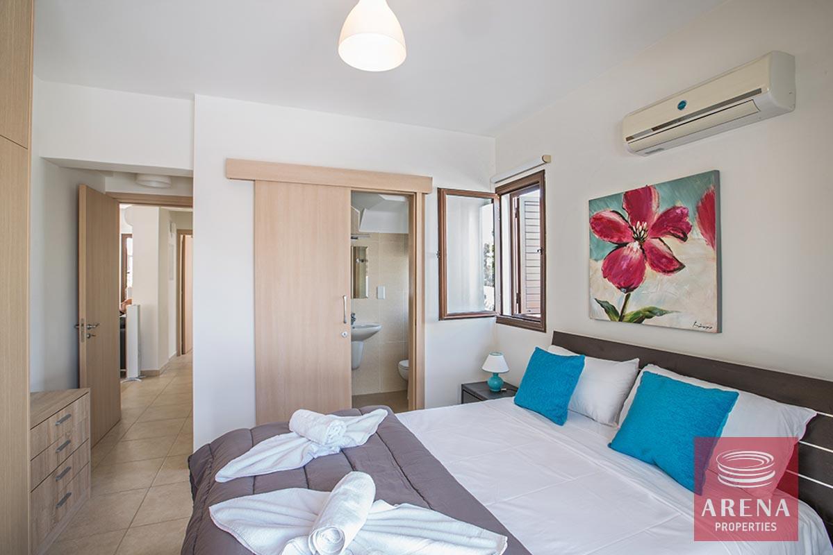 19-Villa-with-pool-in-Ayia-Thekla-6241