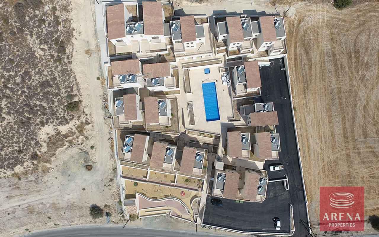 19-townhouse-in-Alaminos-6066-1