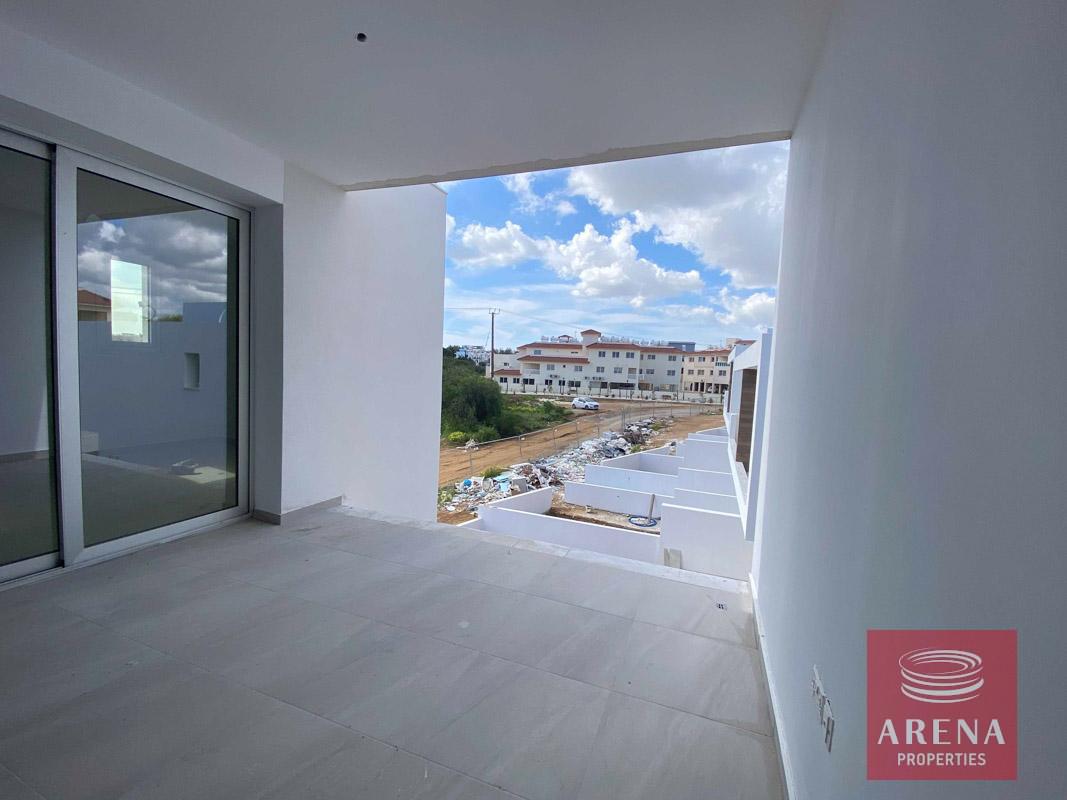 2-2-BED-APT-IN-KAPPARIS-6805