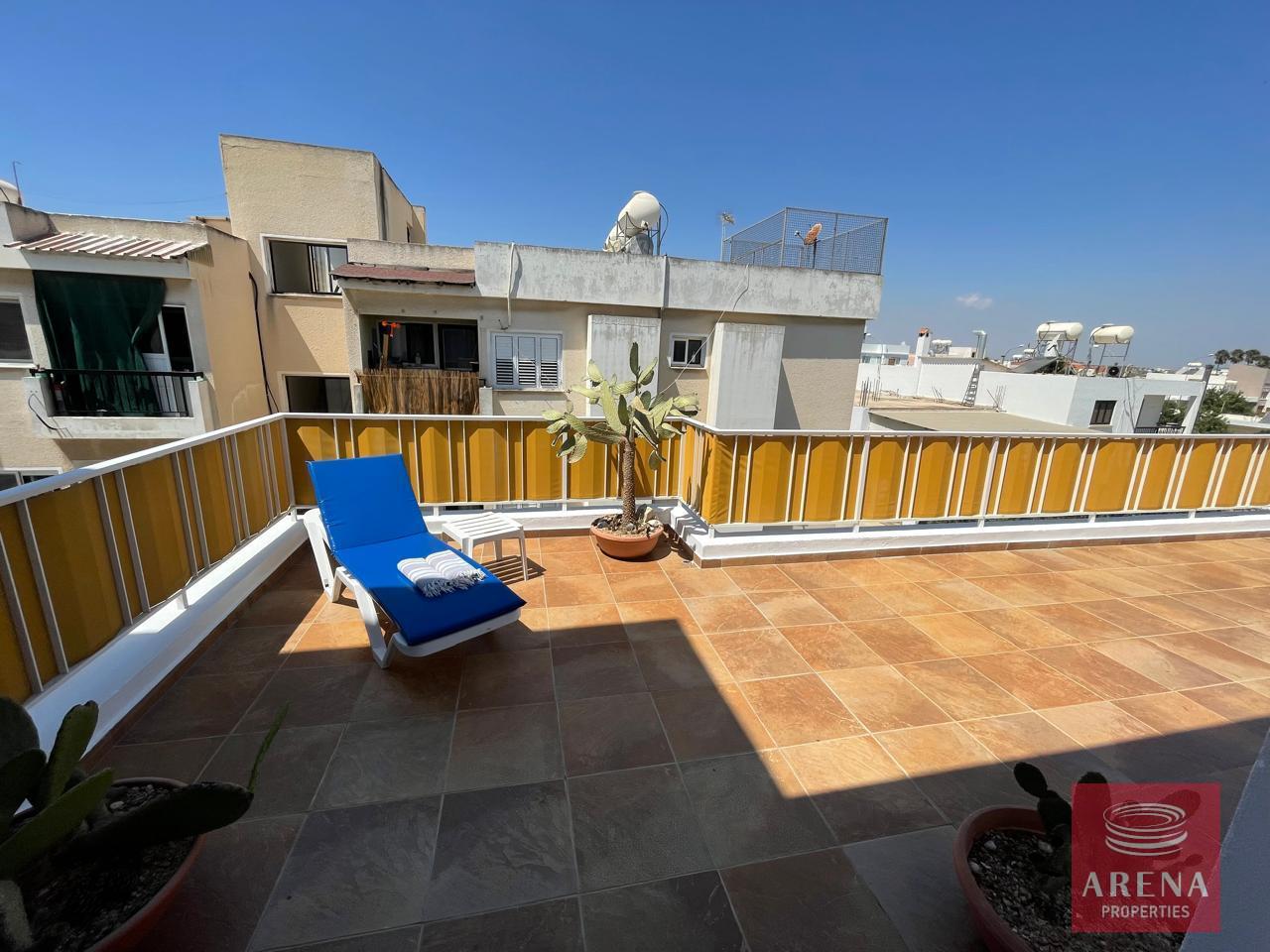 2-2-BED-APT-PARALIMNI-8509