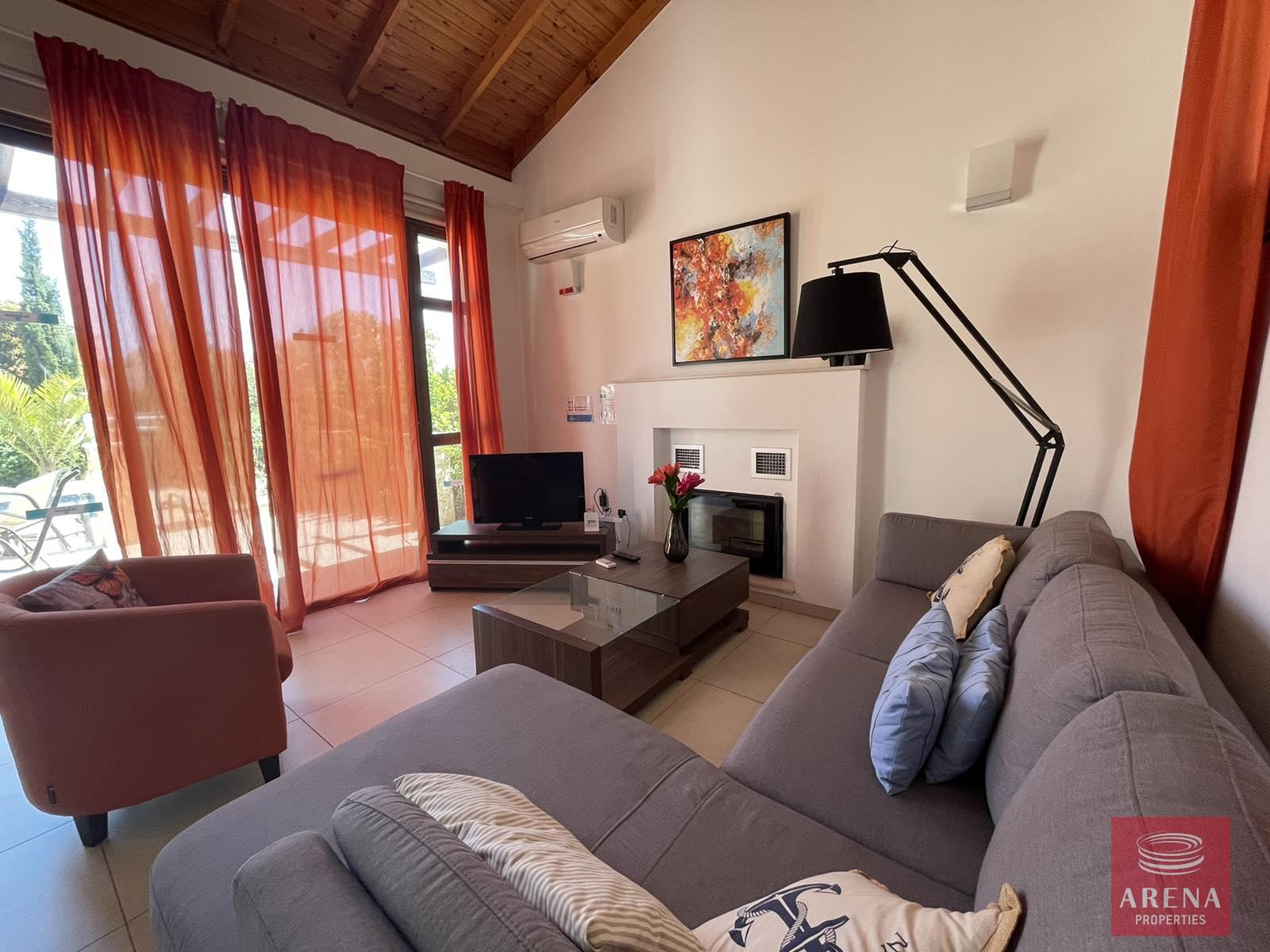 2-2-BED-BUNGALOW-IN-AYIA-THEKLA-7258