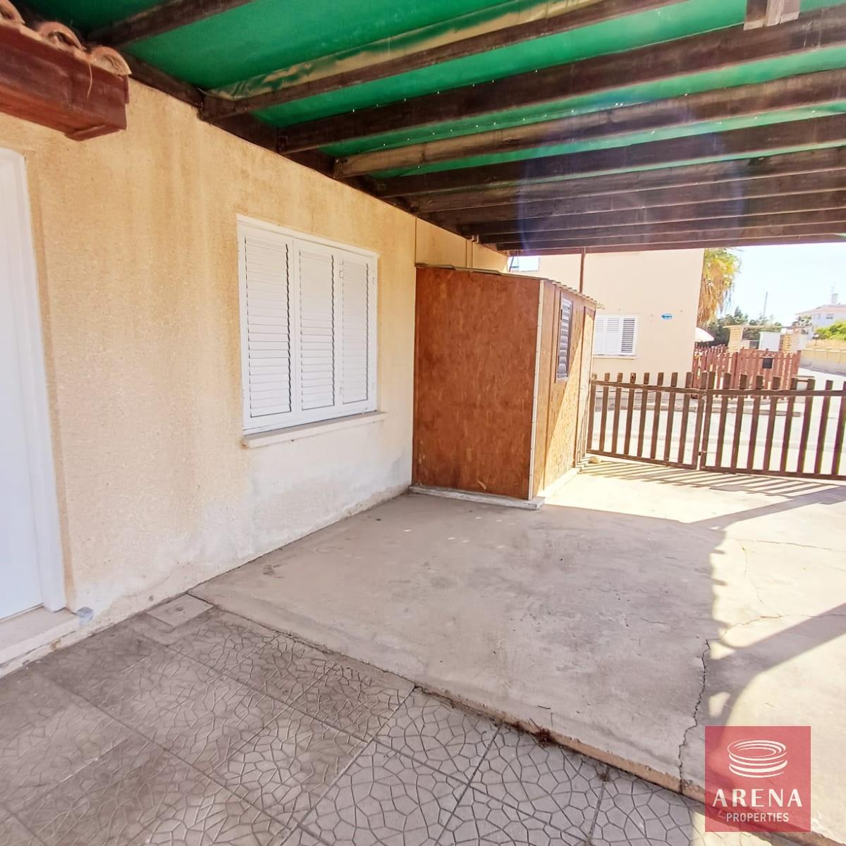 2-2-BED-HOUSE-IN-PERVOLIA-8749