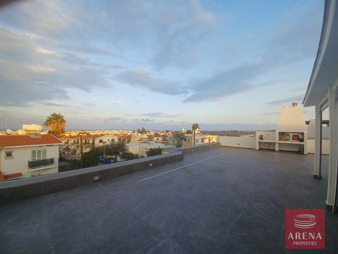 2-2-BED-PENTHOUSE-IN-KAPPARIS-9041