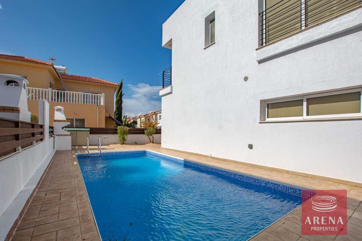 2-2-BED-VILLA-IN-AYIA-TRIADA-6135