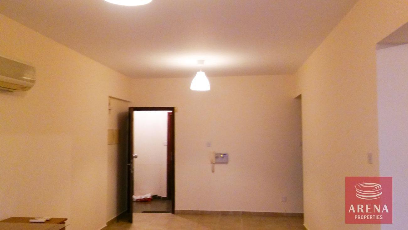 2-2-bed-apt-for-rent-in-larnaca-5746-2