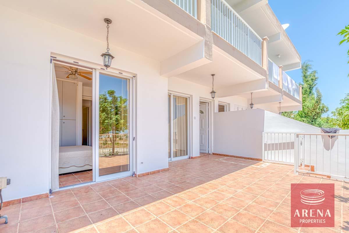 2-2-bed-apt-with-Title-Deeds-in-Paralimni-5864-1