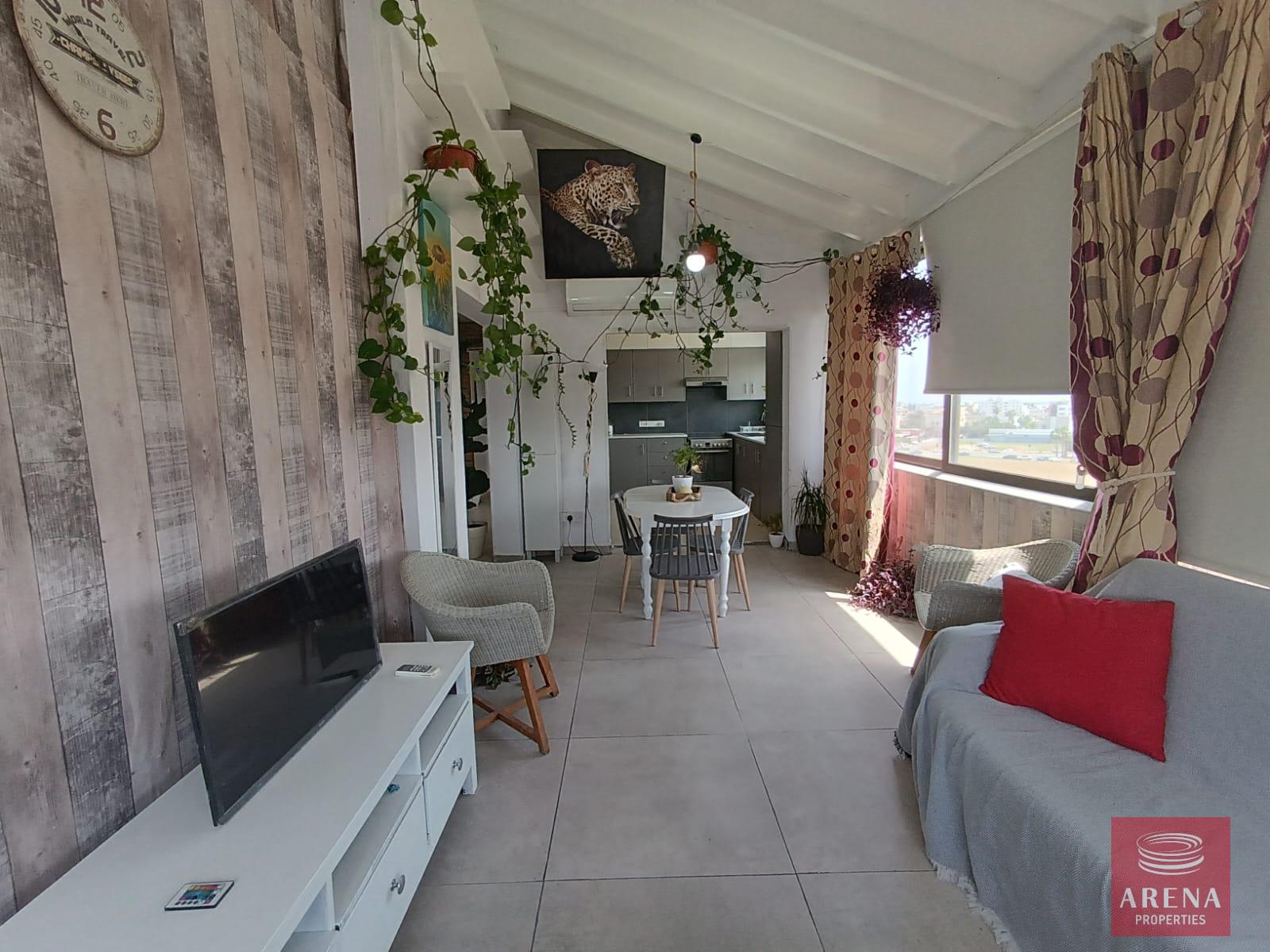 2-3-BED-APT-IN-LARNACA-FOR-RENT-8096