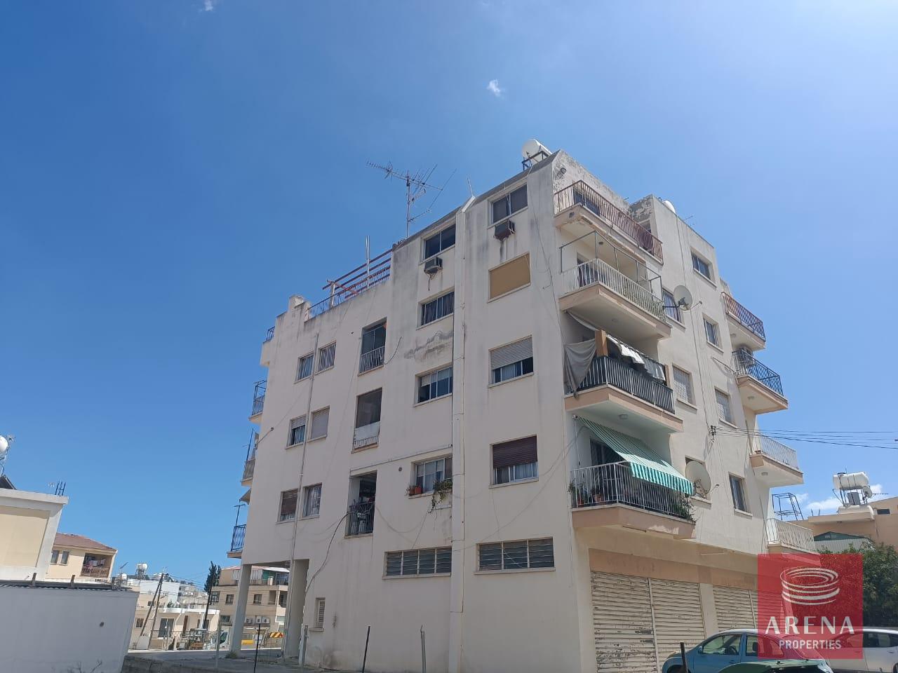 2-3-BED-APT-LARNACA-8542